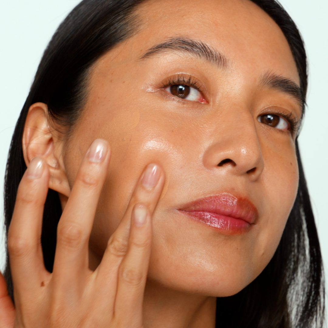 62534 - tinted glow serum - medium 62534 - tinted glow serum - medium