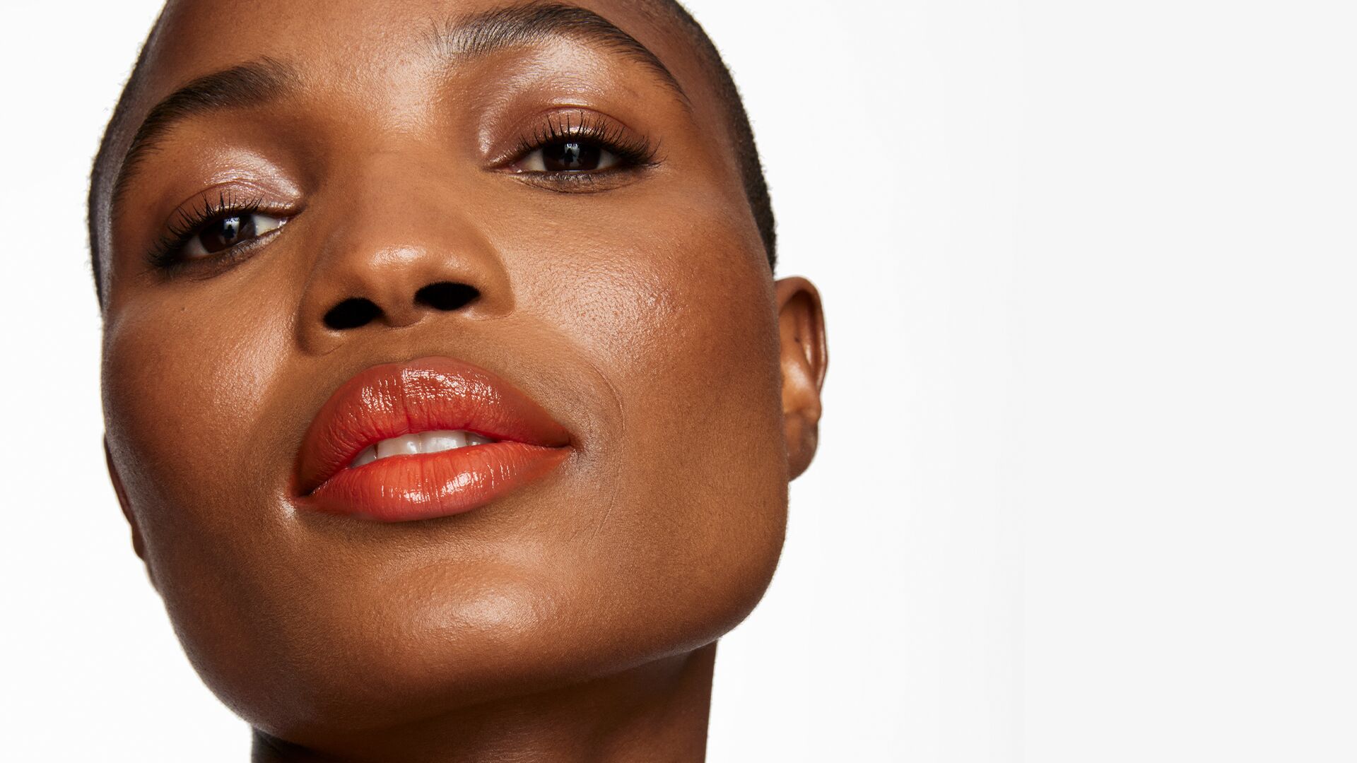 summer-makeup-model.jpg Close up of a woman with summer makeup