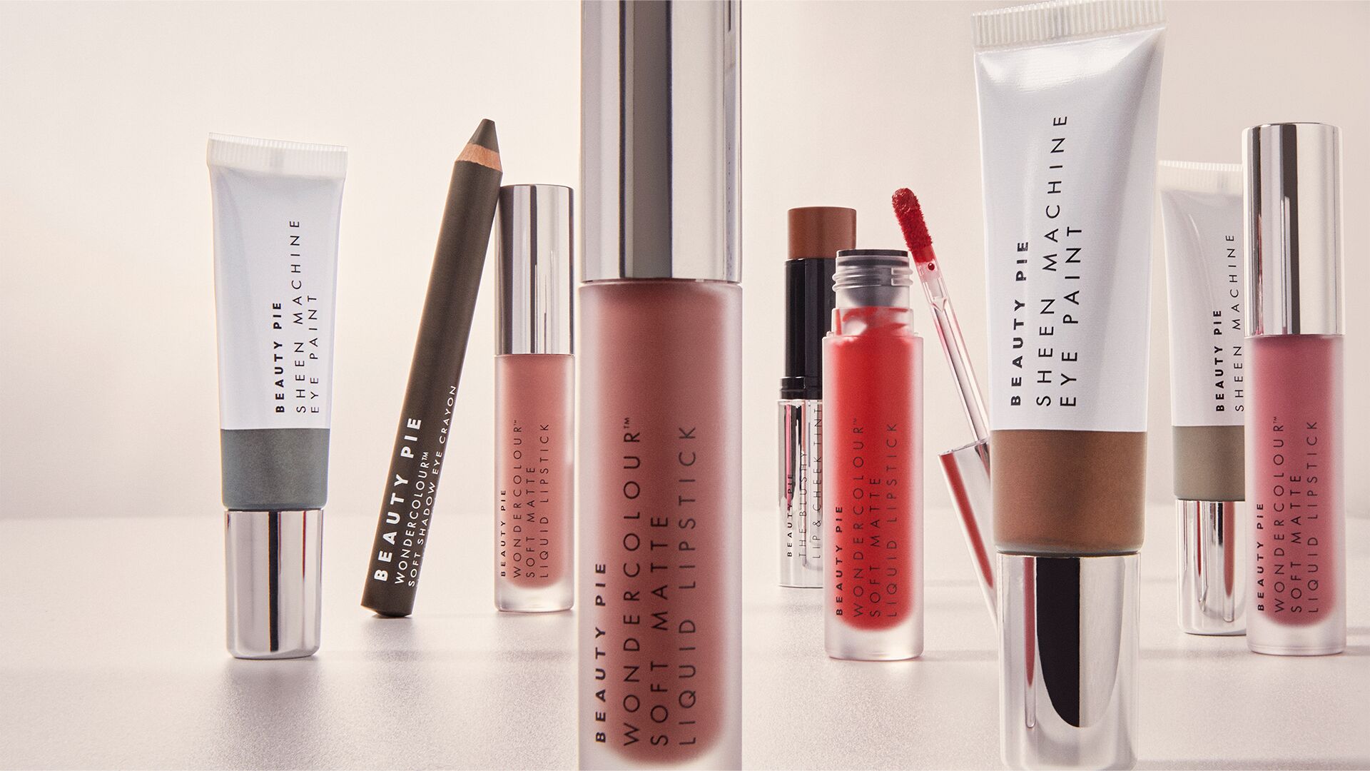 blog-sam-looks-product-shot.jpg Blog Sam Looks Products