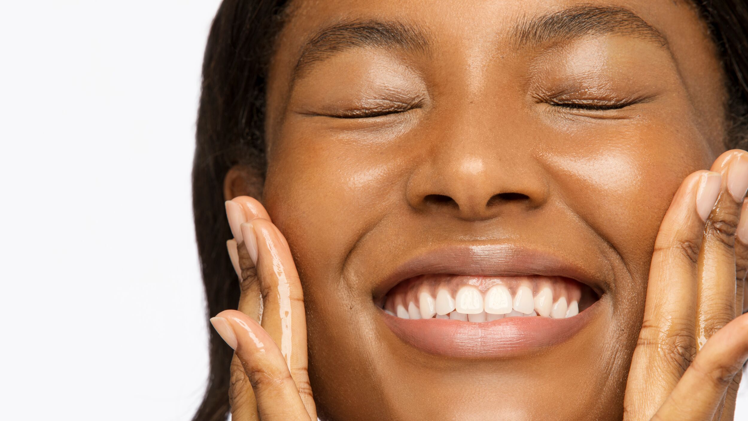 truth-about-hyaluronic-acid.jpg Beauty Pie model skincare application how-to