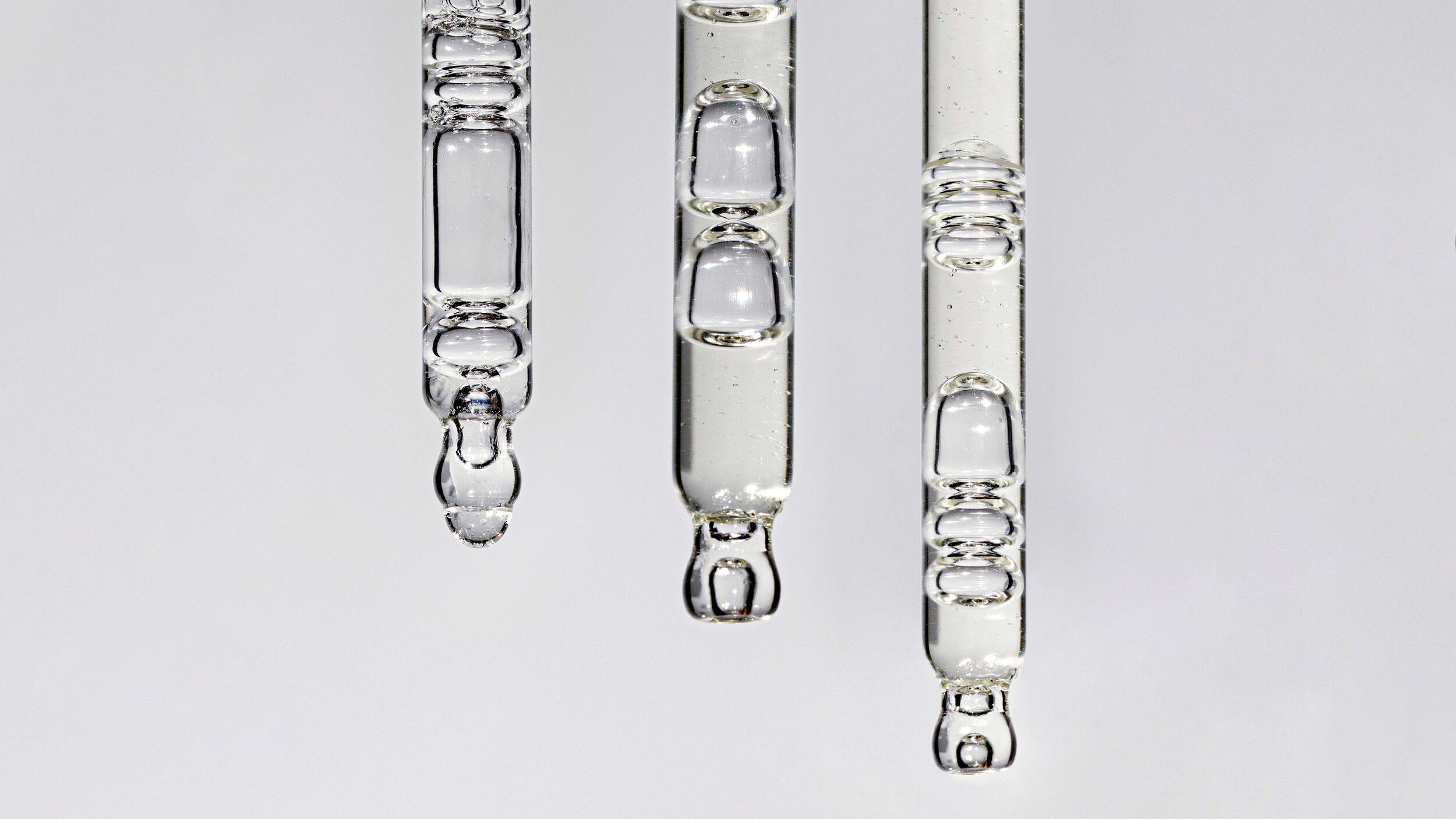 generic-pipette.jpg Image of three pipettes