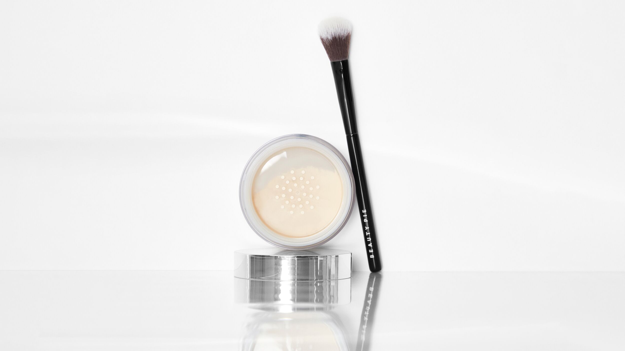 blog-setting-spray-inset-powder.jpg Blog setting spray inset powder