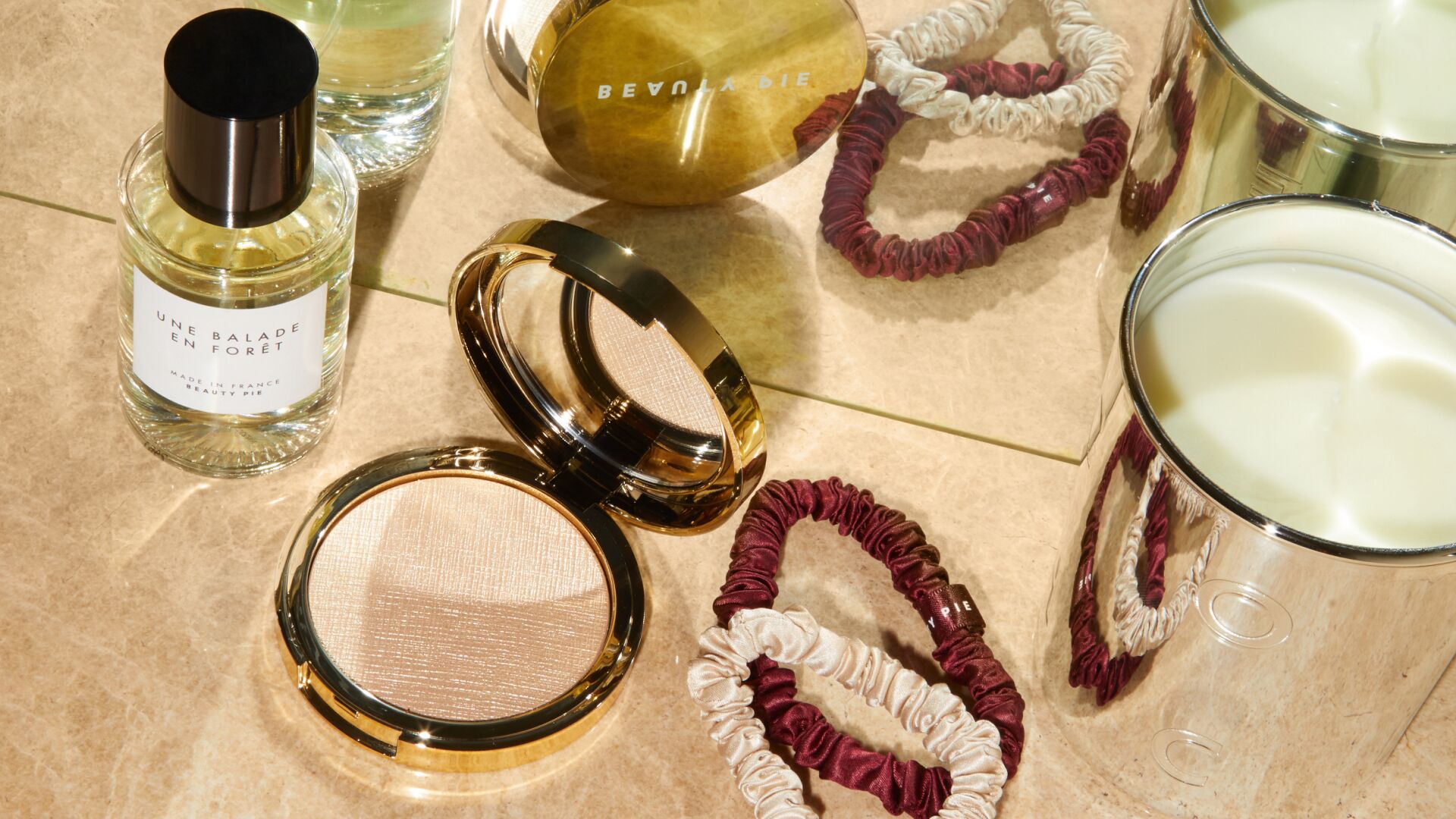 beauty-pie-holiday-gifting.jpg Gifting Header