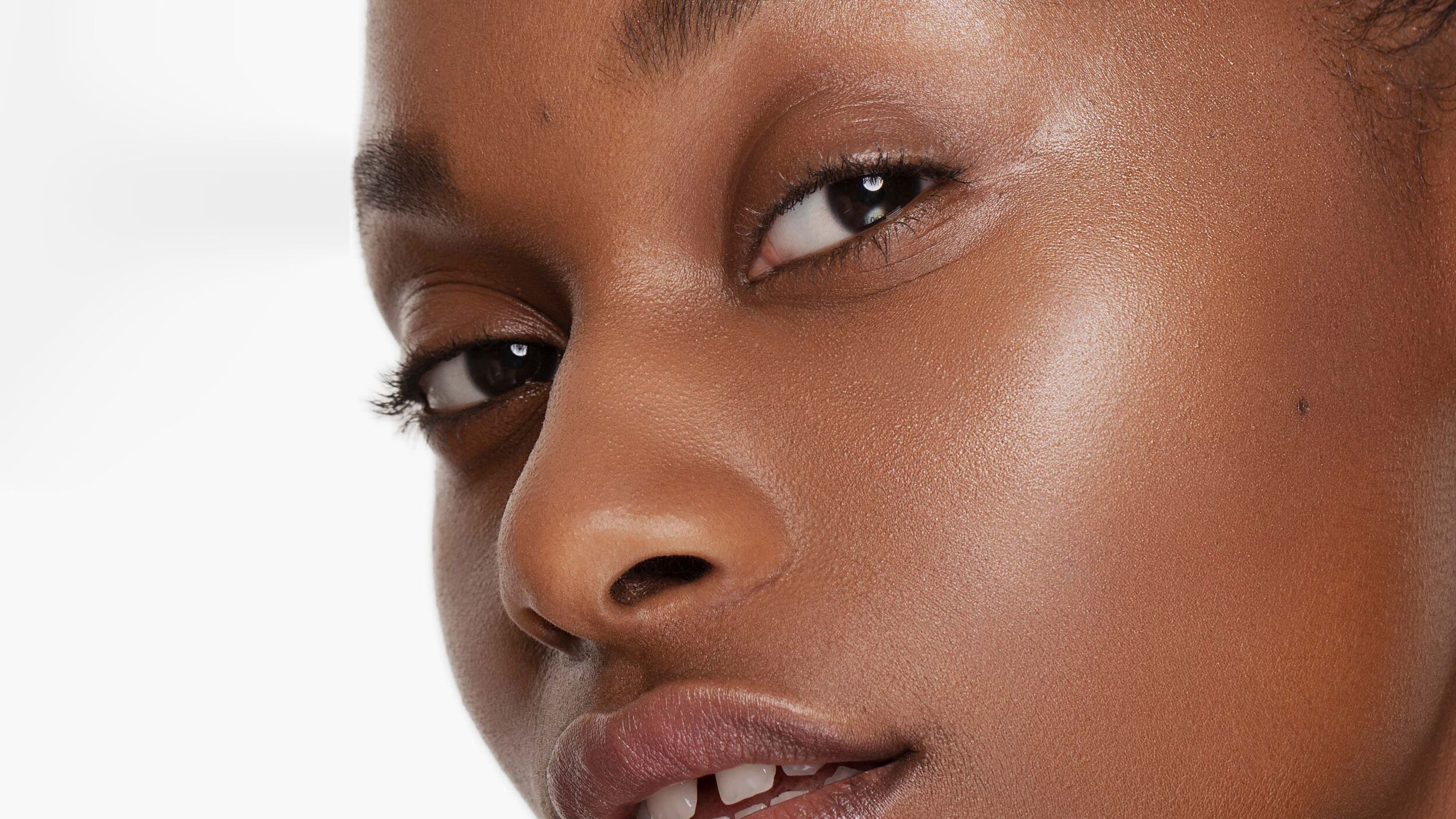 blog-matte-dewy-hero.jpg matte_vs_dewy_blog_16x9_1