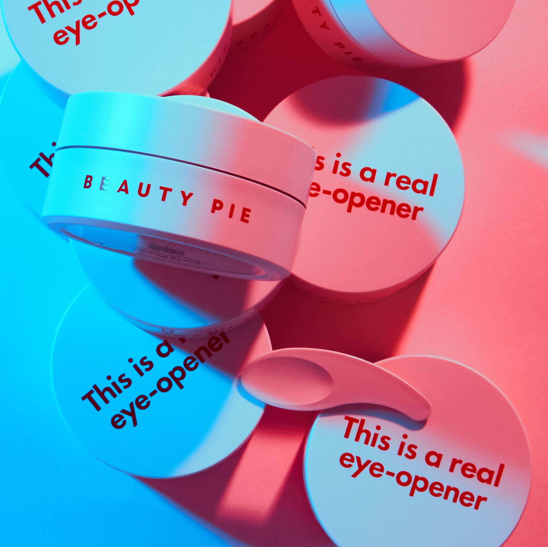 beauty-pie-insiders-group.jpg BEAUTY PIE Insiders Eye Patch Group