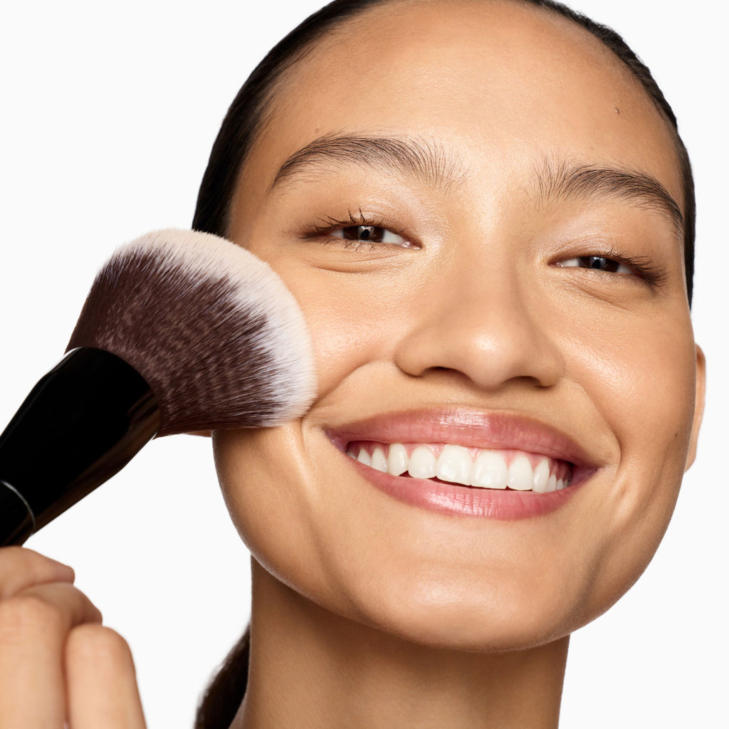 One Powder Wonder Translucent Powder in Uberlucent | BEAUTY PIE