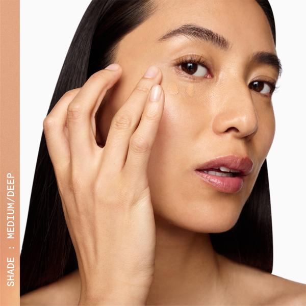SUPERLUMINOUS_UNDEREYE_GENIUS_MEDIUM_DEEP_73501_PDP_ECOM_1X1_MODEL_90_2025_WEB