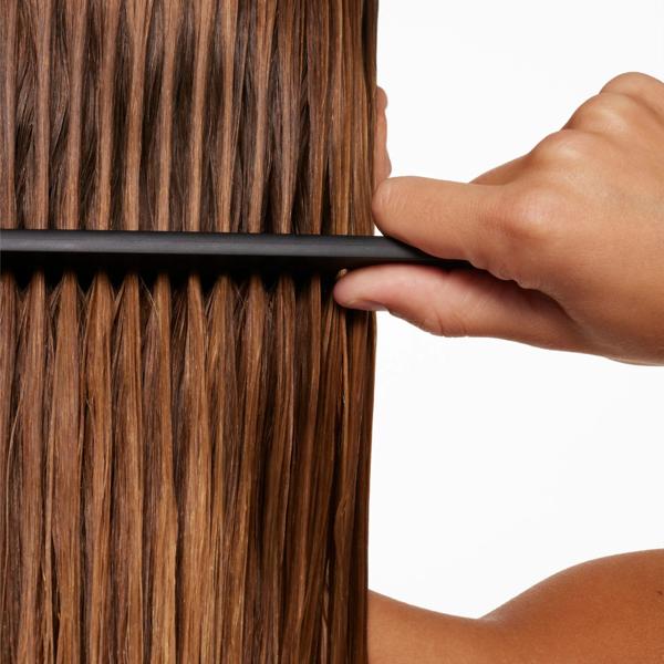 Super_Healthy_Hair_Leave-in_Conditioning_Treatment_74744_PDP_ECOM_1X1_MODEL_CROP_2025_WEB