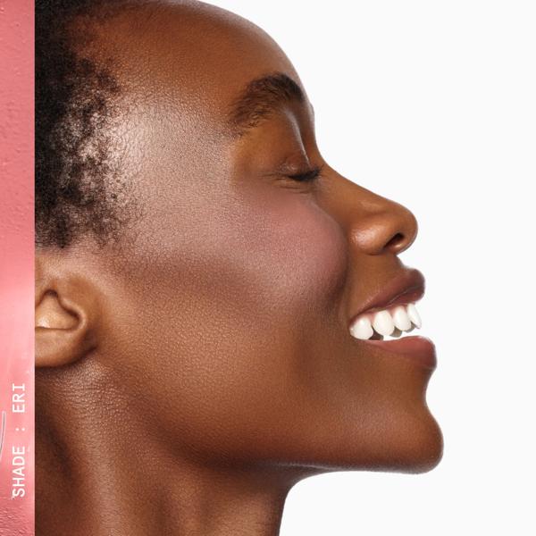 Supercheek_Silk_Dip_Luminous_Liquid_Blush_ERI_66082_PDP_ECOM_1X1_MODEL_1_CROP_2026_WEB