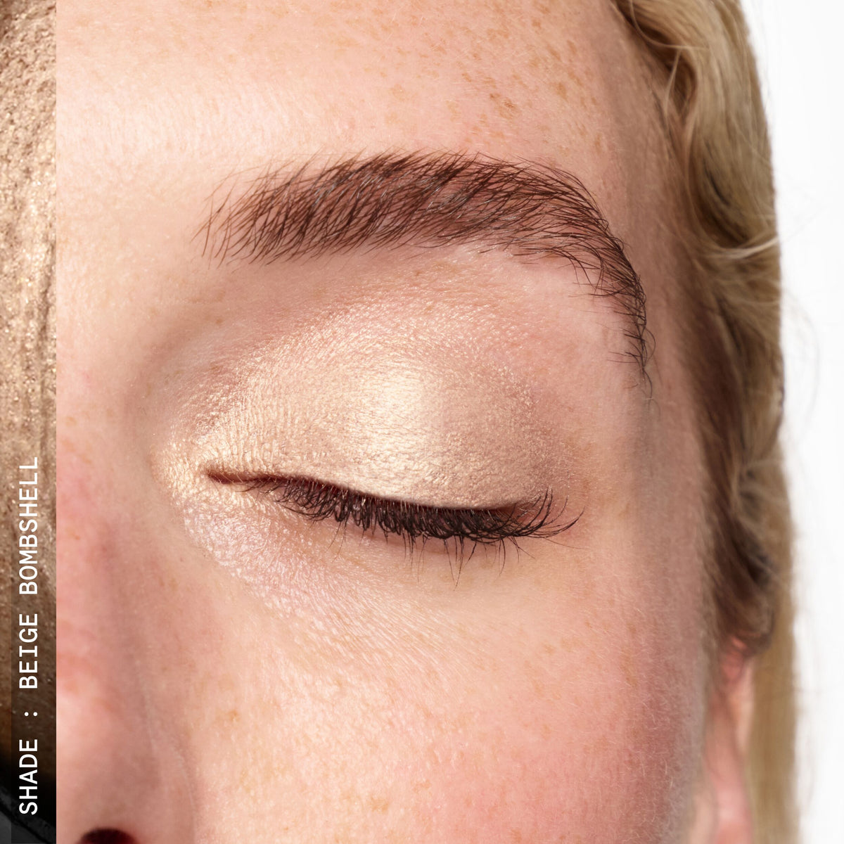 WONDERCOLOUR-SHADOW-STICK_BEIGE-BOMBSHELL_MODEL2_PDP_WEB