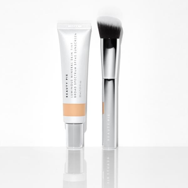 luminous_mineral_skin_tint_SPF40_light_warm_seamless_foundation_brush_kit_64132_CSL_secondary_1_WEB