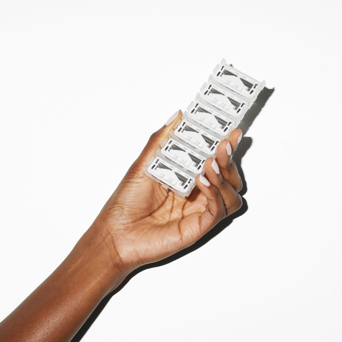 razor_refill_blades_199272_CSL_handmodel_3_WEB