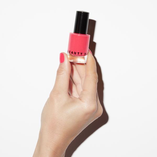 wondercolour_nail_polish_ipanema_72757_03_WEB
